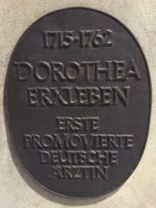 Plakette Dorothea Erxleben